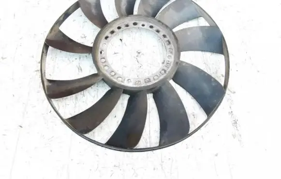 Audi A4 S4 B5 8D Fan impeller 058121301b