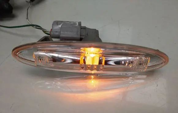 Lexus SC 430 Front fender indicator light 8173030131 A045053 E130695