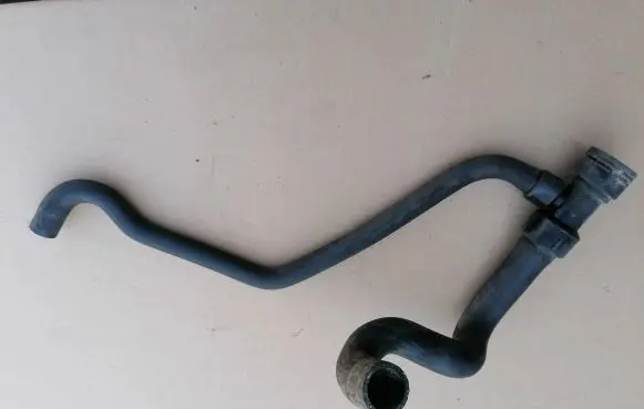 Audi A4 S4 B5 8D Engine coolant pipe/hose 8D0121055F