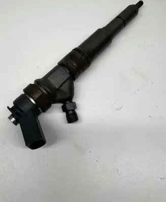 BMW 5 E60 E61 Fuel injector 0445110209 7794435