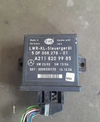 Mercedes-Benz E W211 Light module LCM A2118209985