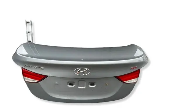 Hyundai Elantra Truck tailgate 