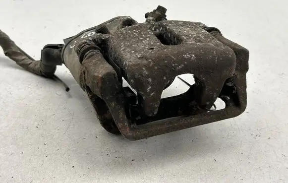 Volvo V60 Rear brake caliper 32332594F
