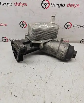 BMW 1 E82 E88 Oil filter mounting bracket 7787072