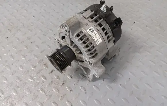 BMW 1 F40 Generator/alternator 8680374 1042119871 12318680374