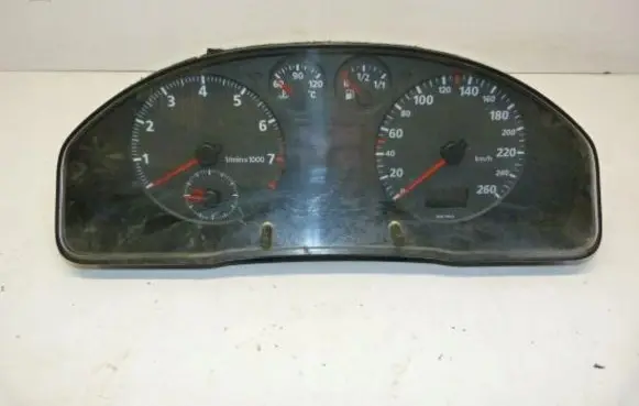 Audi A4 S4 B5 8D Speedometer (instrument cluster) 8D0919033C