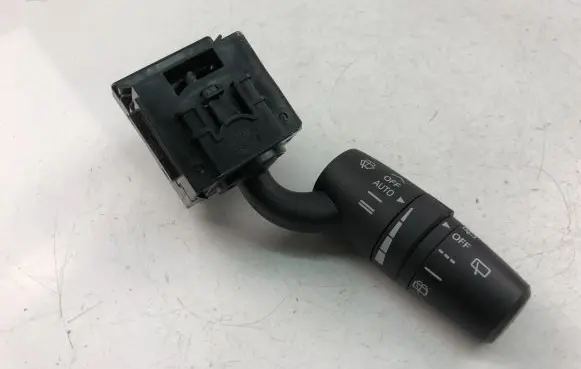 Mazda 3 II Indicator stalk 17F899