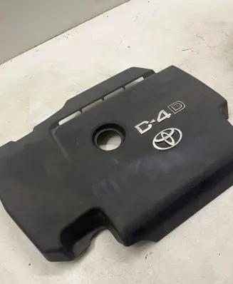 Toyota Avensis T270 Engine hood trim 