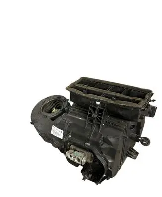 Volkswagen Polo IV 9N3 Interior heater climate box assembly 560961104 0025471 13132209