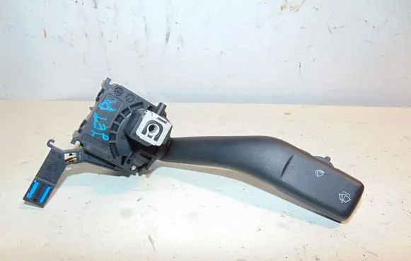 Volkswagen Jetta V Wiper control stalk 1K0953519 1K0953519B