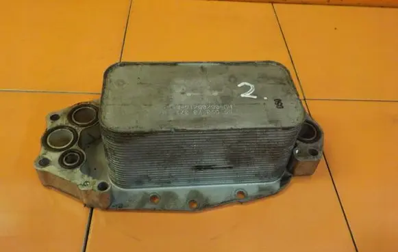 Land Rover Range Rover Evoque L538 Engine oil radiator 5989070371