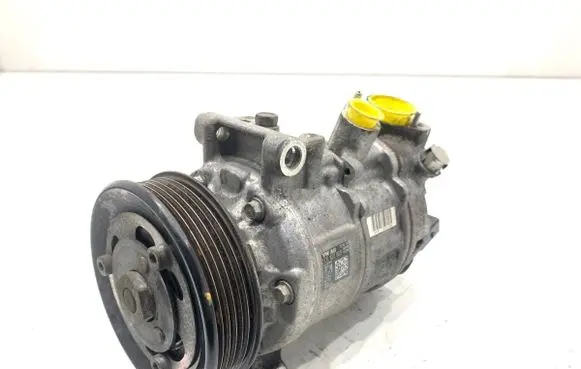Volkswagen Golf VII Air conditioning (A/C) compressor (pump) 5Q0820803F