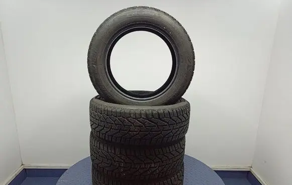 KIA Sportage R17 winter tire 3528706982880
