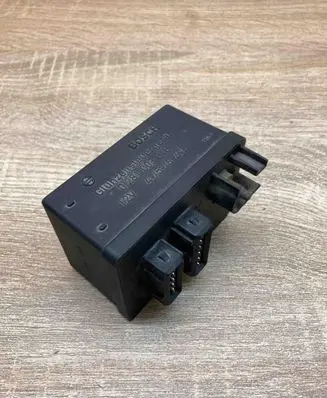 Citroen C5 Glow plug pre-heat relay 0281003018