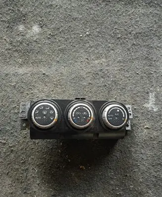 Nissan X-Trail T31 Climate control unit 27500JG700