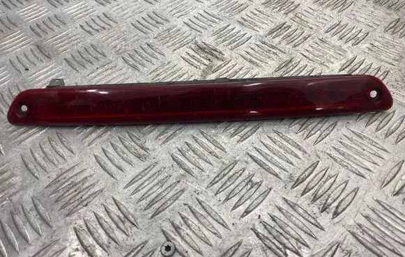 Mercedes-Benz Sprinter W906 Third/center stoplight 2DA009511