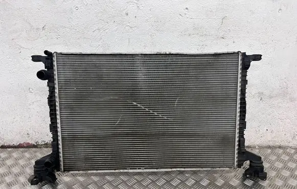 Audi Q5 SQ5 Coolant radiator 80A121251D