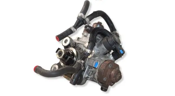 Volvo V70 Fuel injection high pressure pump 31372081 0445010681