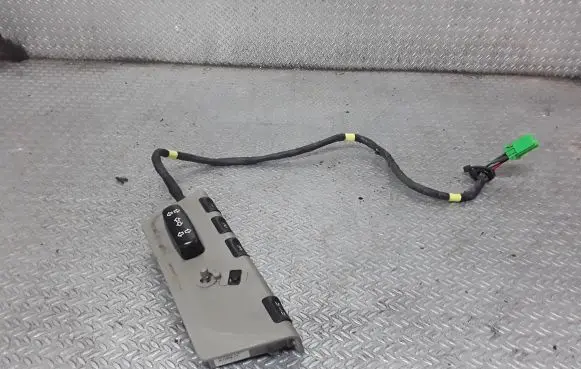 Volvo XC90 Seat control switch 39980252