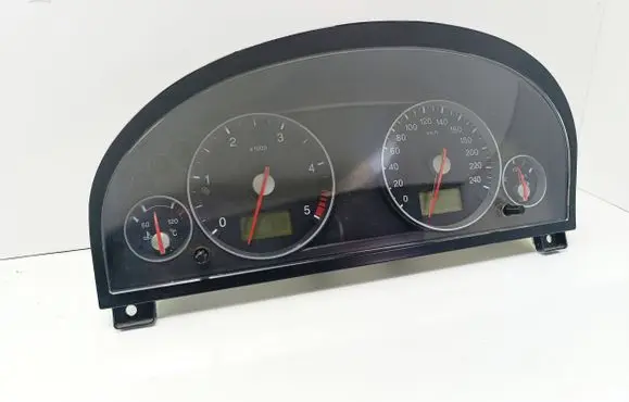 Ford Mondeo Mk III Speedometer (instrument cluster) 3S7F10841