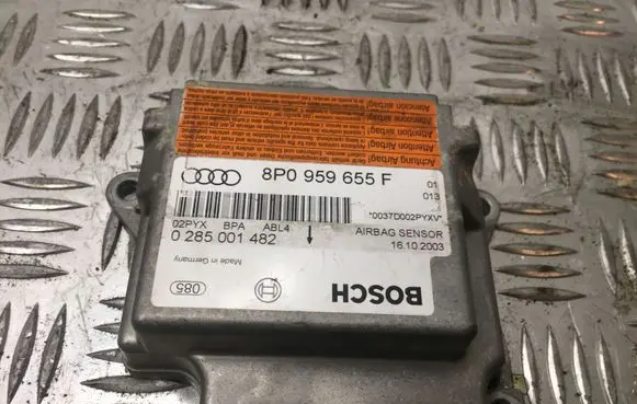 Audi A3 S3 8P Airbag control unit/module 8P0959655D 11001