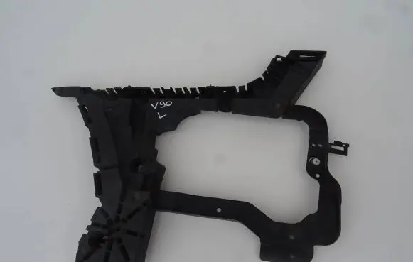 Volvo S90, V90 Rear bumper mounting bracket 31425065