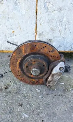 Mercedes-Benz CLS C218 X218 Front wheel hub spindle knuckle