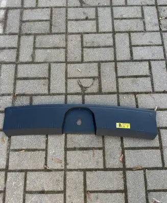 Radiator trim