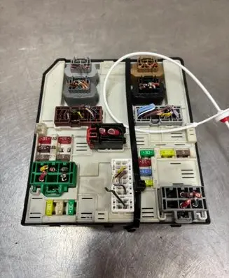 Renault Master III Fuse box set 284B69681R