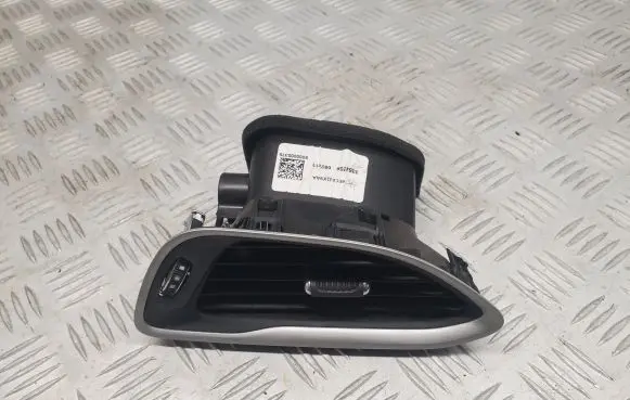 Chrysler Pacifica Dashboard side air vent grill/cover trim 6EC031X9AA