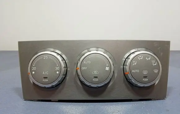 Subaru Forester SG Climate control unit 72311SA160