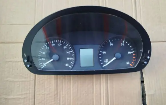 Mercedes-Benz Sprinter W906 Speedometer (instrument cluster) A9069002200