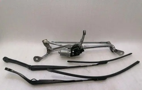 BMW iX3 G08 Front wiper linkage and motor 7399013