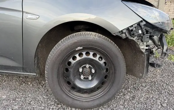 Opel Astra K Fender 