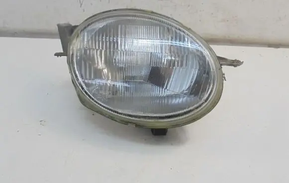 Toyota Corolla E110 Headlight/headlamp 10076587