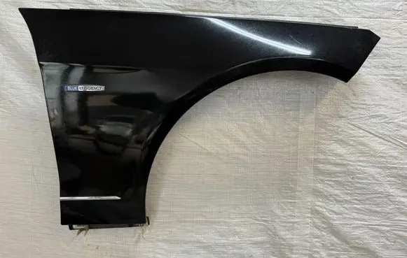 Mercedes-Benz E AMG W212 Fender