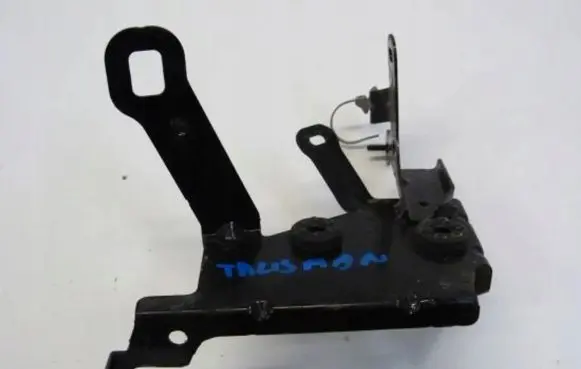 Renault Talisman ABS pump bracket 478406447R