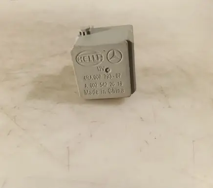 Mercedes-Benz E W211 Other relay A0025422619