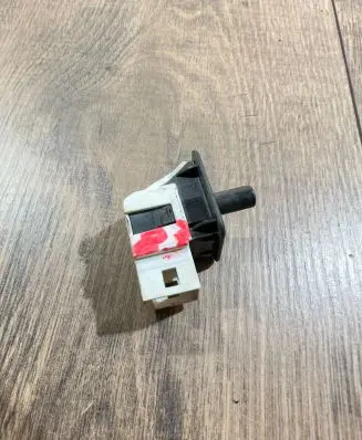 Mercedes-Benz E W211 Front door sensor coupe 2028209410 30011501