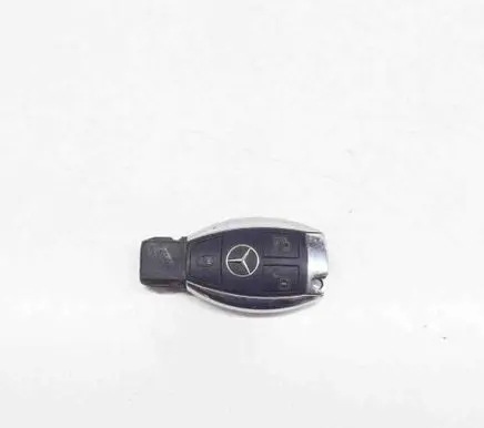 Mercedes-Benz E A207 Ignition key/card 