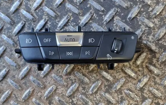 BMW 2 F44 Light switch 9461144
