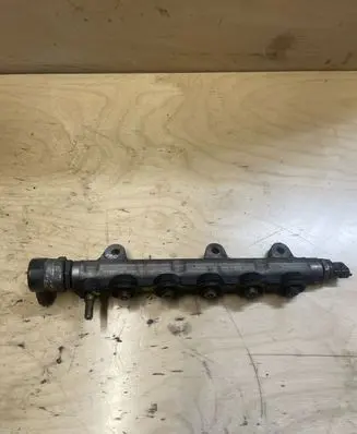Renault Trafic II (X83) Fuel main line pipe 0445214207 H8200610770 0281002800