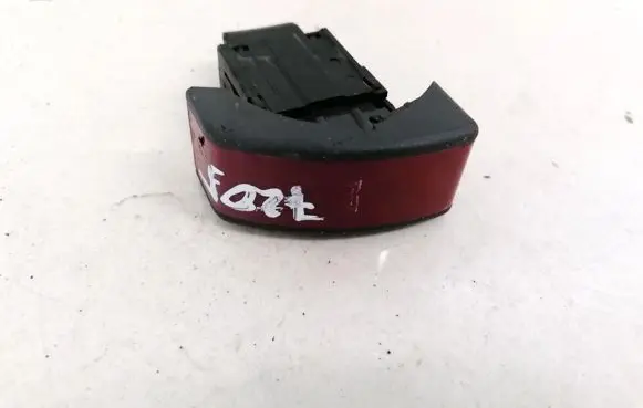 Opel Combo C Hazard light switch 9164141 13539900