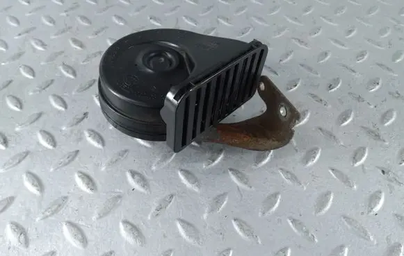 Volvo S90, V90 Horn signal 31490796