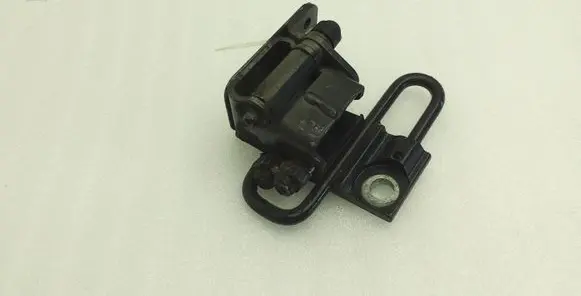 Volkswagen PASSAT B7 Rear door lower hinge 3C8833412B