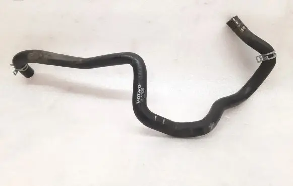 Volvo XC90 Engine coolant pipe/hose 31338302