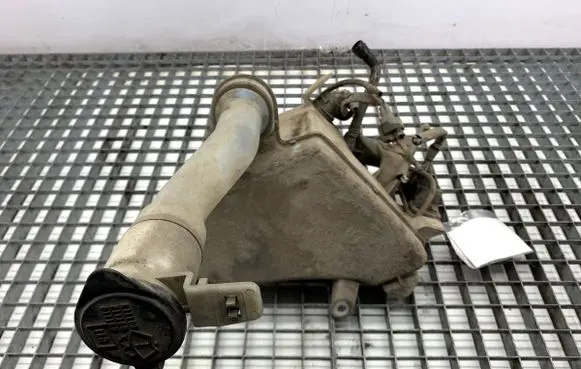 Toyota Land Cruiser (FJ75) Windshield washer fluid reservoir/tank HLC33067
