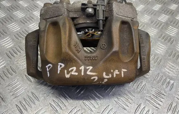 Mercedes-Benz E W212 Front brake caliper 5444C
