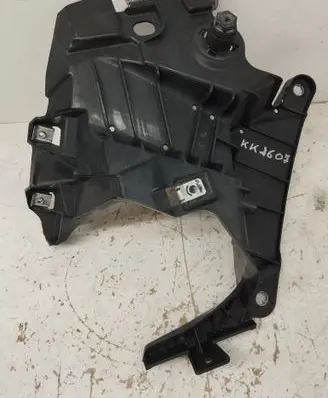 BMW X5 F15 Fender mounting bracket 7294543 10503410