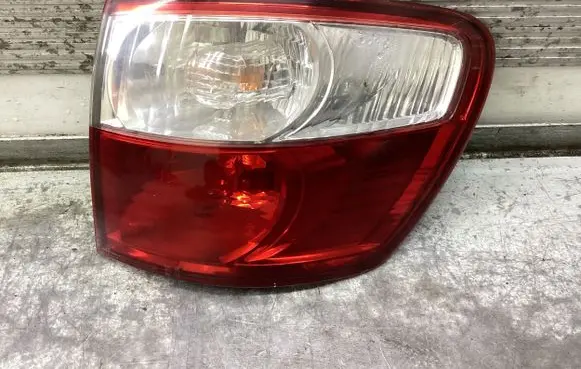 Toyota Avensis Verso Rear/tail lights